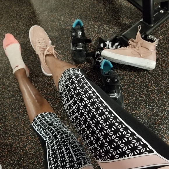 🩷❤️ATHLETIC SHOES❤🩷 - Picture 8 of 16